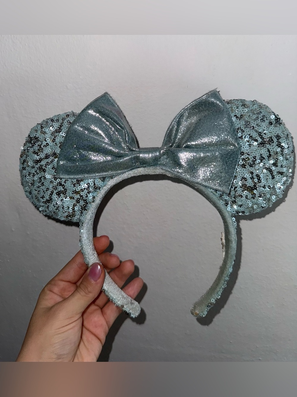 Disney Parks Arendelle Aqua Minnie Mouse ear headband